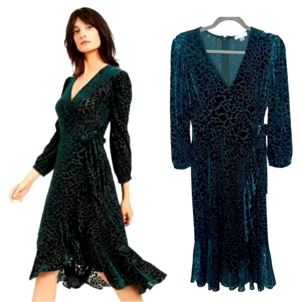 Calvin Klein 8 Velvet Burnout Animal Print Wrap Dress $189 Long Sleeve Green